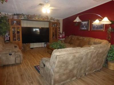 Photo 4 of 26 of home located at 2701 E Utopia Rd #113 Phoenix, AZ 85050