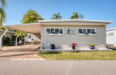 Photo 2 of 34 of home located at 18675 U.s. Hwy 19 N. Lot 301 Clearwater, FL 33764