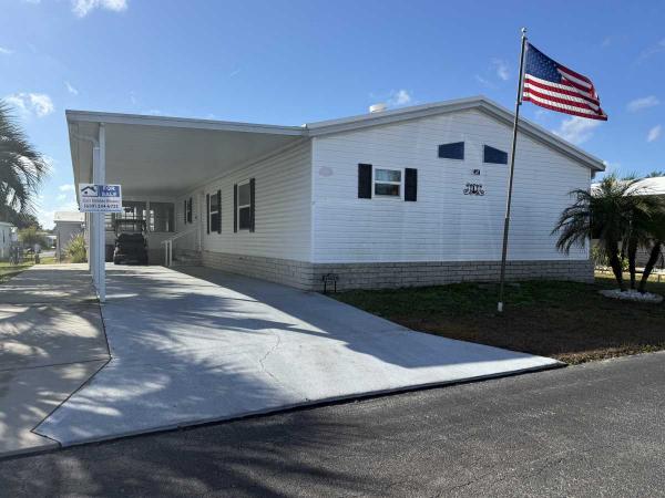 Photo 1 of 2 of home located at 39429 Keiths Circle Zephyrhills, FL 33541