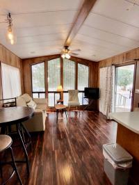 1986 Kensington Park Model Mobile Home