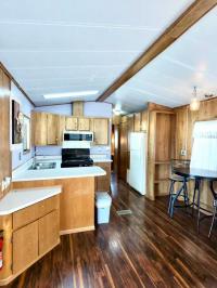 1986 Kensington Park Model Mobile Home