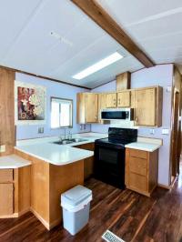 1986 Kensington Park Model Mobile Home