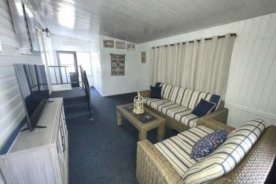 Photo 5 of 27 of home located at 16416 Us 19 Clearwater, FL 33764