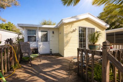 Photo 3 of 23 of home located at 6900 Ulmerton Rd Largo, FL 33771