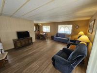 1977 Hillcrest Manufactured Home