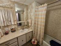 1977 Hillcrest Manufactured Home