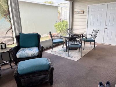 Photo 5 of 20 of home located at 933 Montego W Venice, FL 34285