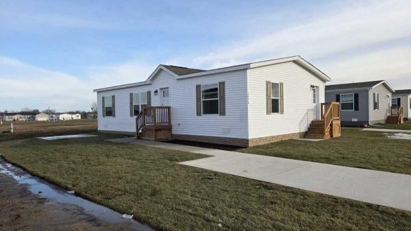 Photo 1 of 1 of home located at 1052 Ellington Drive Howell, MI 48843