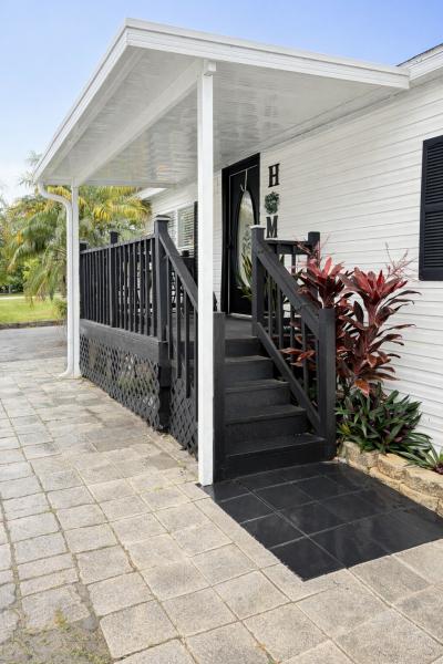 Mobile Home at 9815 Cedar Street Tampa, FL 33635