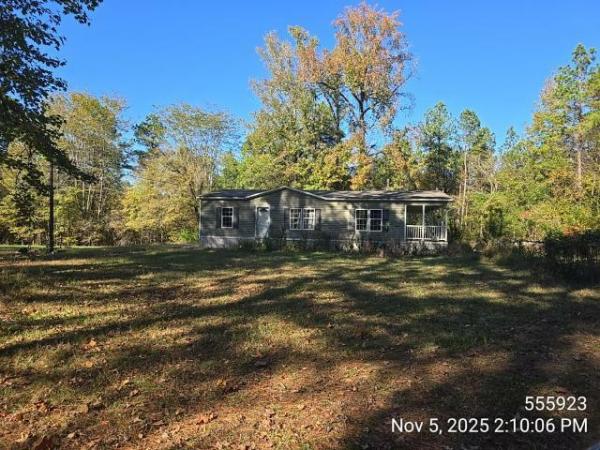Photo 1 of 2 of home located at J & M Homes Llc 3418 Highway 65 S Pine Bluff, AR 71601