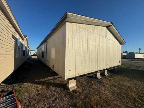 Photo 1 of 2 of home located at Greater Texas Home Center Llc 12122 Us 59 Hwy Splendora, TX 77372