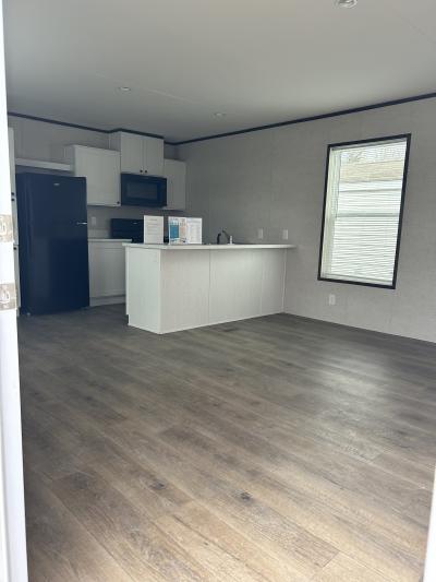 Photo 2 of 6 of home located at 4241 Shari Lane Mount Clemens, MI 48043