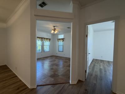 Photo 3 of 22 of home located at 2420 Pier Dr Ruskin, FL 33570