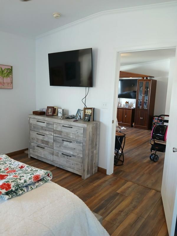 2005 Champion RAP1652H21083 Mobile Home