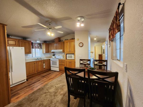 1999 CAVCO Mobile Home