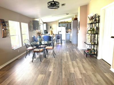 Photo 5 of 23 of home located at 400 Seawane Cir Auburndale, FL 33823