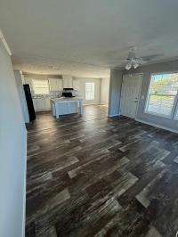 2021 Clayton Homes Inc Community Series Mobile Home