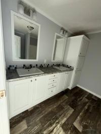 2021 Clayton Homes Inc Community Series Mobile Home