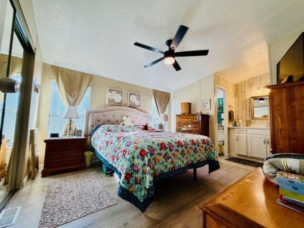 1987 Fleetwood Mobile Home