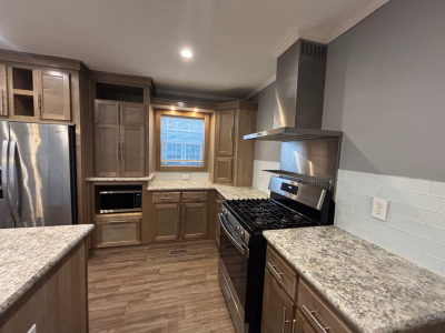 Photo 3 of 14 of home located at 6270 Romantics Way Fenton, MI 48430