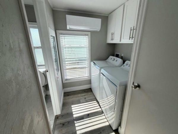 1985 PALM Manufactured Home