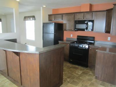 Photo 4 of 6 of home located at 5001 South Ave Lot 38 Toledo, OH 43615