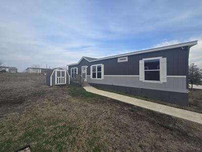 Photo 2 of 9 of home located at 520 Mill Run Avenue Kyle, TX 78640