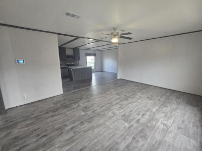 Photo 3 of 9 of home located at 520 Mill Run Avenue Kyle, TX 78640