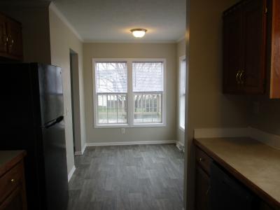 Photo 5 of 20 of home located at 43460 Clementine Dr Clinton Township, MI 48036