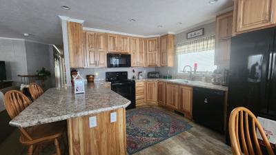 Mobile Home at 162 E St SW Navarre, OH 44662