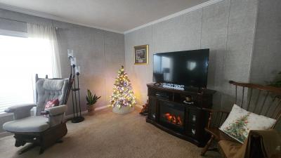 Photo 2 of 10 of home located at 162 E St SW Navarre, OH 44662