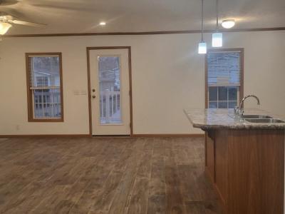 Photo 4 of 20 of home located at 1143 Lake Terrace Elgin, IL 60123