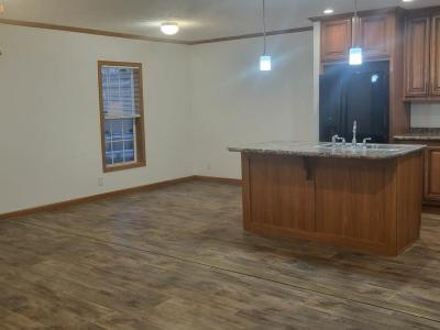 Photo 5 of 20 of home located at 1143 Lake Terrace Elgin, IL 60123