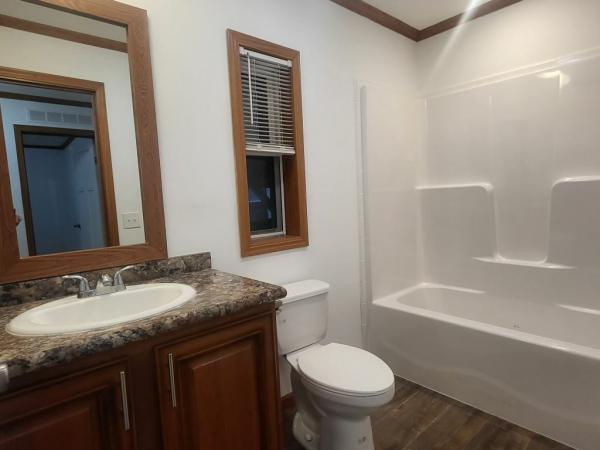 2022 Skyline - Sugarcreek FX 1838 Mobile Home