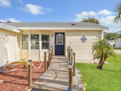 Photo 4 of 20 of home located at 5500 La Serenidad Lane Elkton, FL 32033