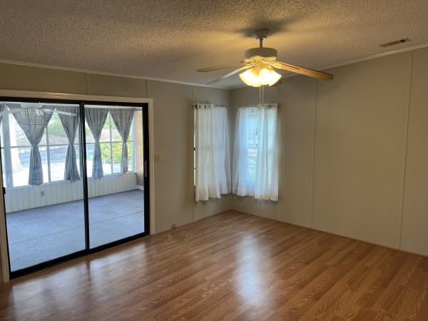 1988 Fleetwood 2 Mobile Home