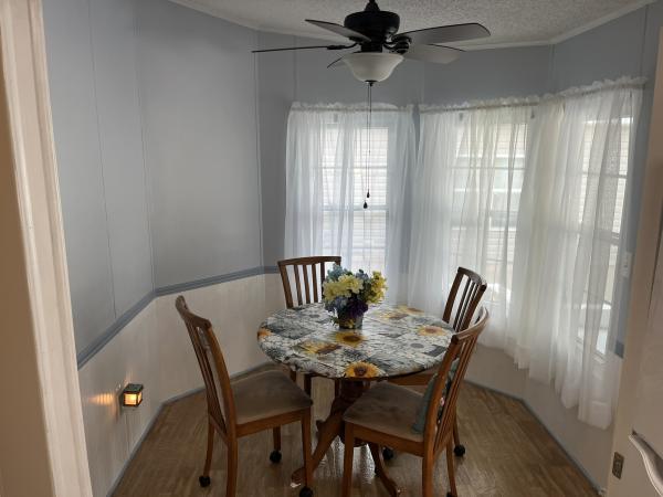 1988 Fleetwood 2 Mobile Home