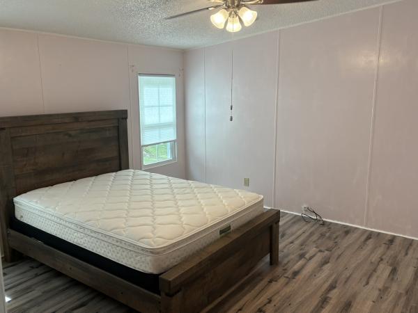 1988 Fleetwood 2 Mobile Home