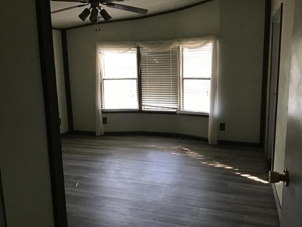 1986 Fleetwood 2 Mobile Home