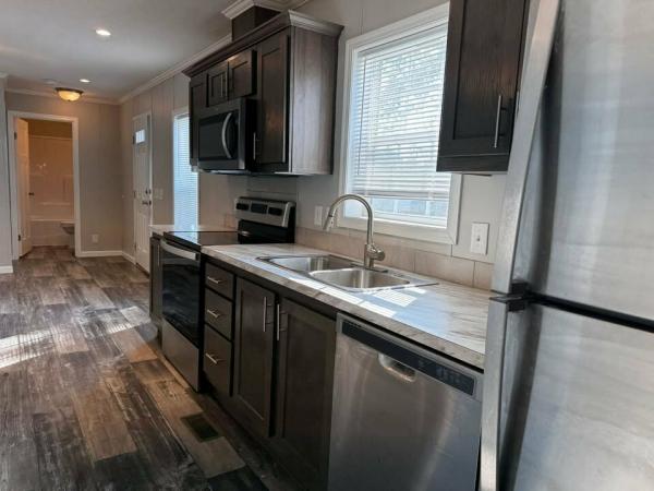 2022 Skyline - Sugar Creek Mobile Home