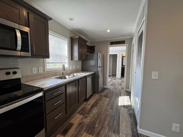 2022 Skyline - Sugar Creek Mobile Home