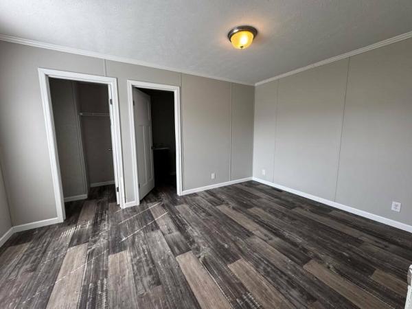 2022 Skyline - Sugar Creek Mobile Home