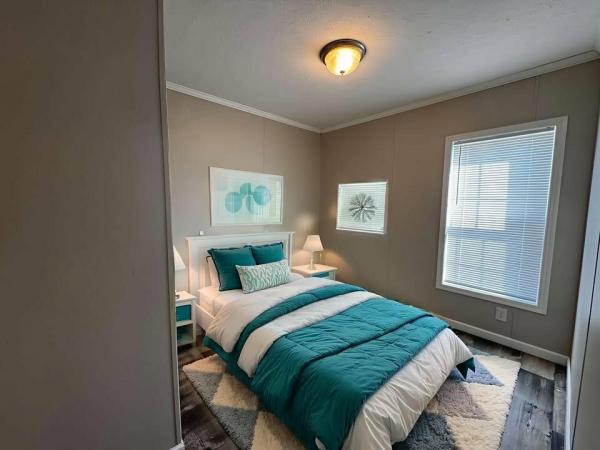 2022 Skyline - Sugar Creek Mobile Home