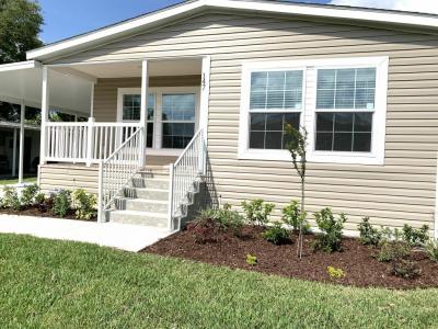 Photo 2 of 21 of home located at 147 Woodland Drive Leesburg, FL 34788