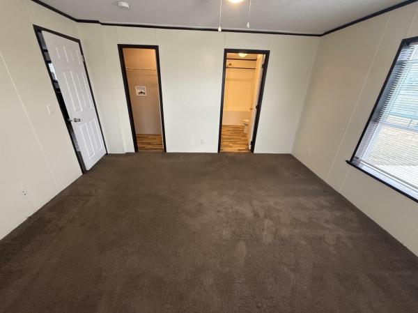 2017 ADVENTURE MOJAVE 2844-1  Home