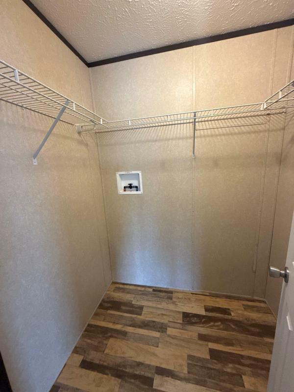 2017 ADVENTURE MOJAVE 2844-1  Home