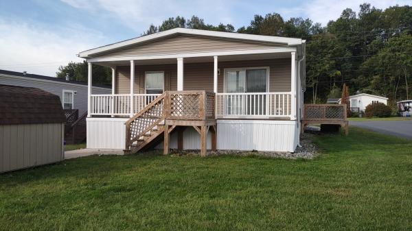 2022 EAGEL RIVER 209 LANDY CREEK  Home