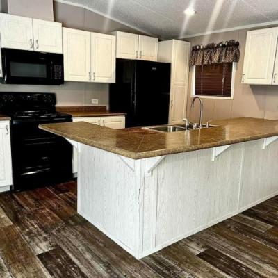 Photo 3 of 10 of home located at 210 Robin Dr. Troy, AL 36079