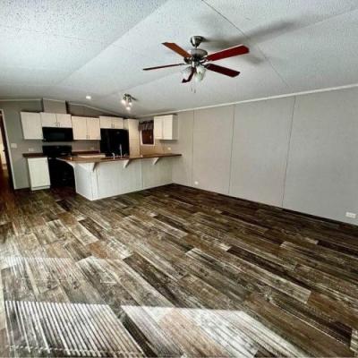 Photo 5 of 10 of home located at 210 Robin Dr. Troy, AL 36079