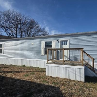 Photo 4 of 12 of home located at 7803 St Andrews Church Rd.#0013 Louisville, KY 40214